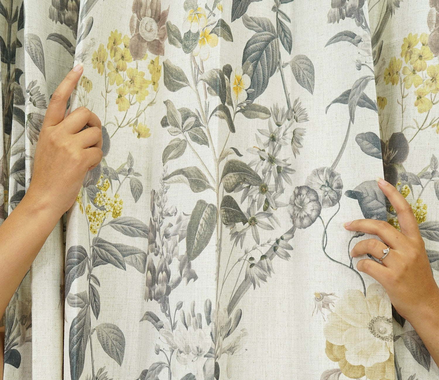 Leafy Floral Print Light-Filtering Door Curtains Set of 2 (Grey, 7 Feet)