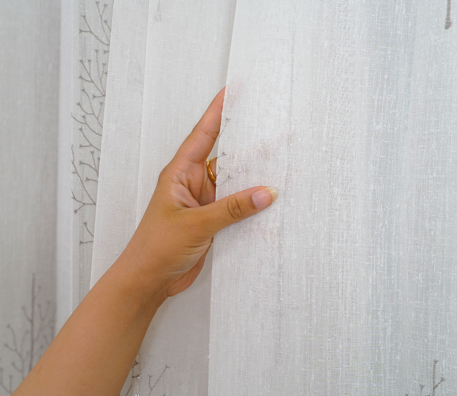 Shimmer Tree 1 Piece Sheer Curtain (Grey, 7 Feet)
