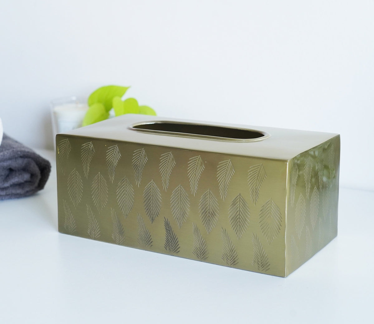 Midori Self Leaf Gold And Black Luster Tissue Box