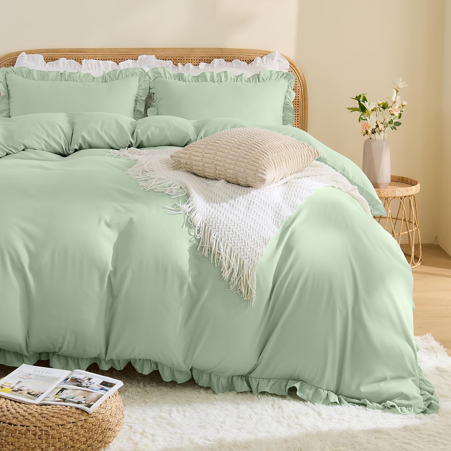 LINENCART Ruffle Quilt Cover Set Queen – Ultra Soft 2000TC Microfibre Duvet Doona Cover with Corner Ties & Button Closure – 3-Piece Bedding Set with 2 Pillowcases - Warm Sand