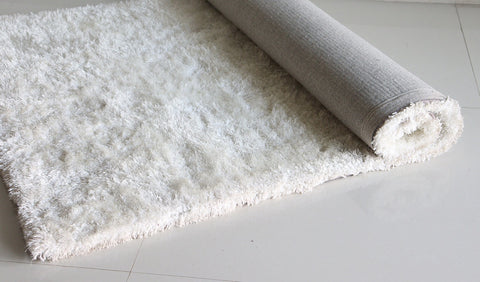 Ivory Soft Shaggy Carpet - 6 x 4 Feet