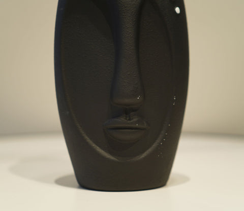 Silkaura Human Face Ceramic Vase (Black, L)