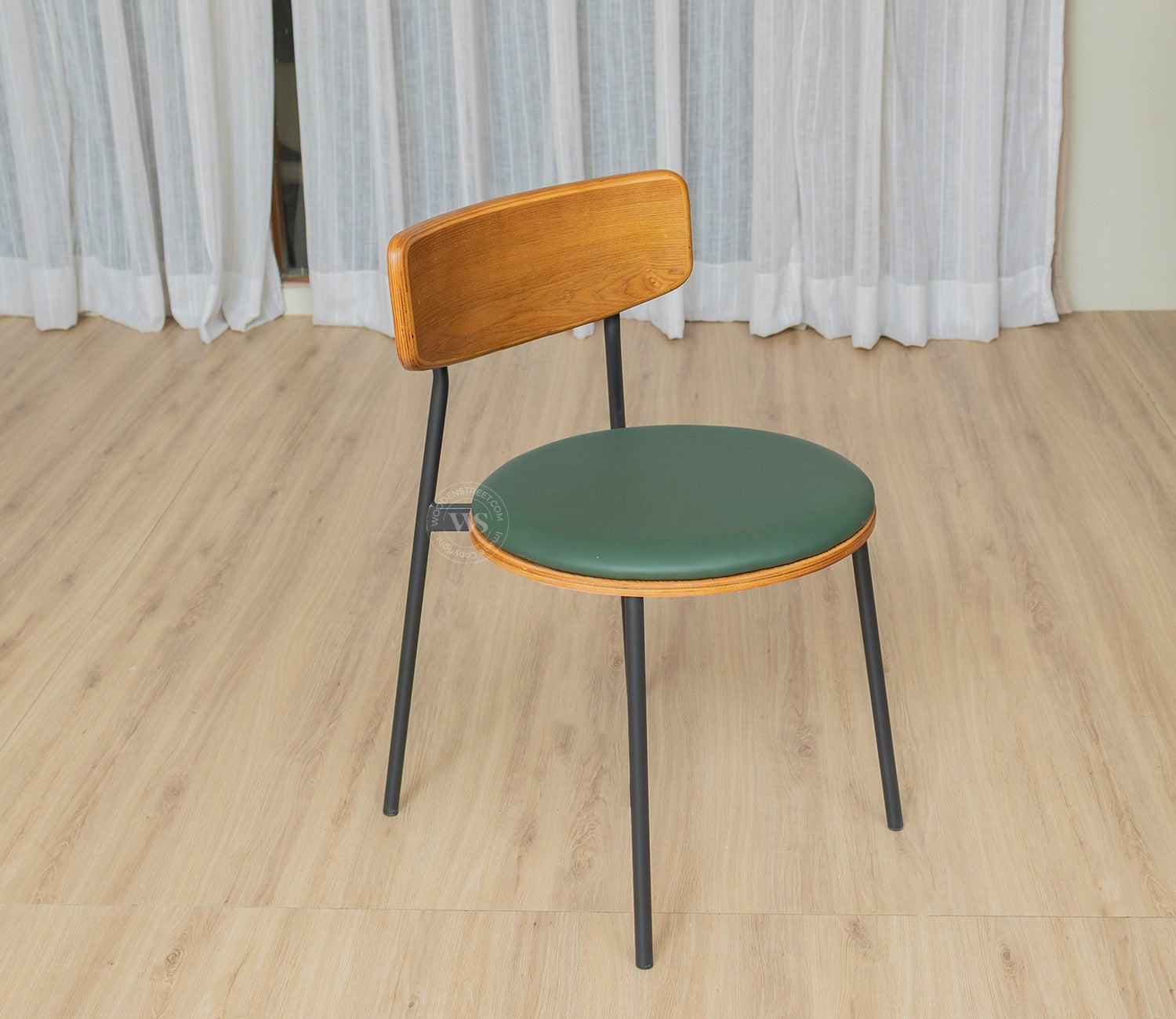 Estara Modern Outdoor Chair (Green)