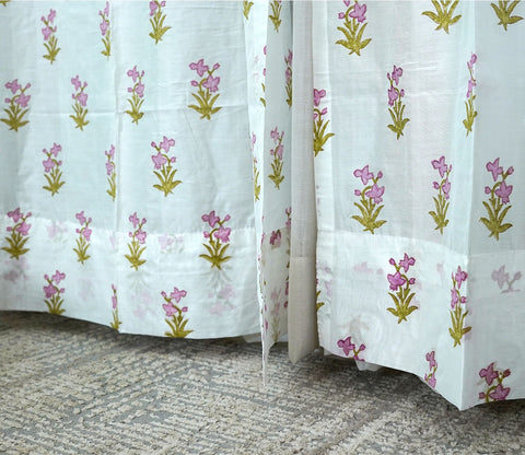 Floral Small Butti 1 Piece Curtain (White, 7 Feet)