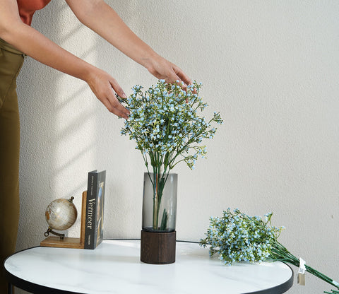 Delicate Husk Glass Vase With Wooden Base