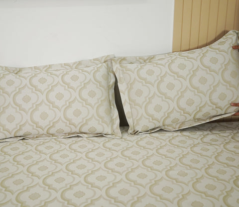 Mandana 290 TC Flat Pure Cotton King Size Bedsheet With 2 Pillow Covers (Beige)