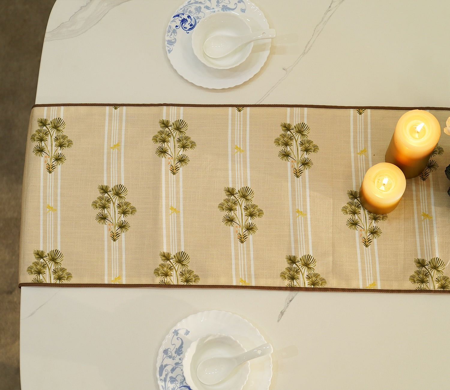 Palmetto Stripe Printed Cotton Table Runner (Beige, 13 x 72 Inches )