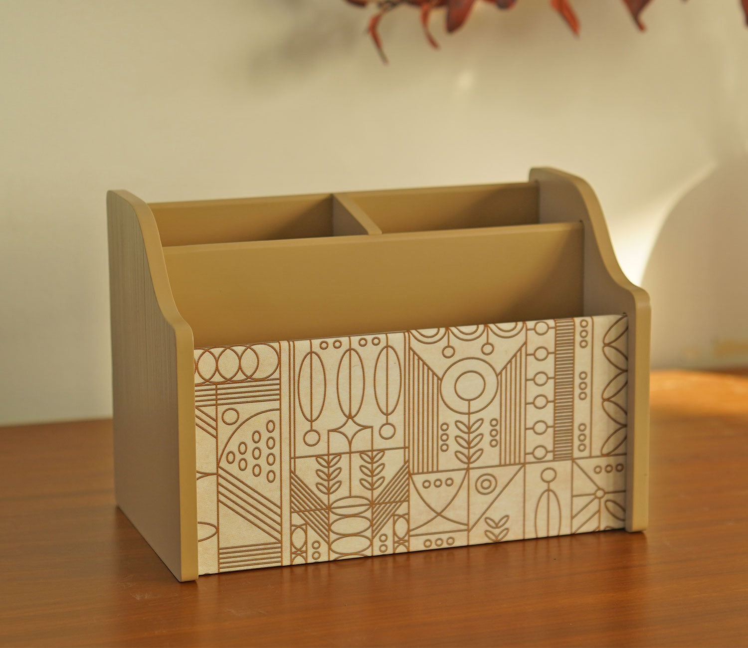 Laurel Wooden Cutlery and Napkin Holder