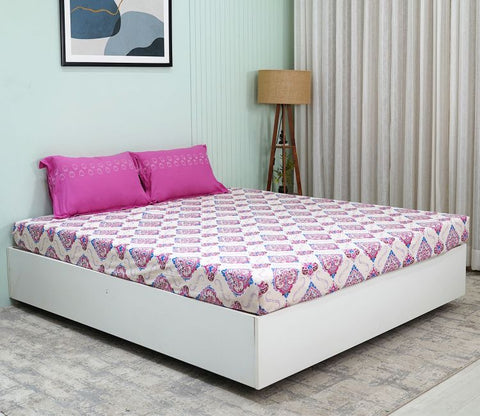 Adorn Moments Queen Size Bedsheet (Pink)