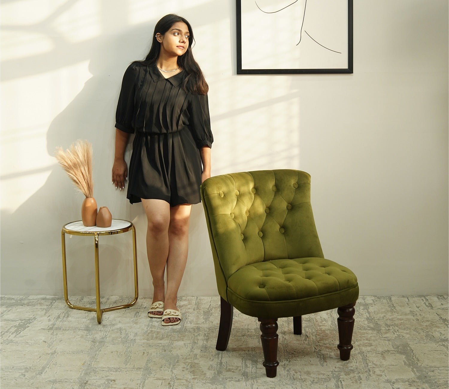 Thrace Lounge Chair (Velvet, Dark Olive Green)