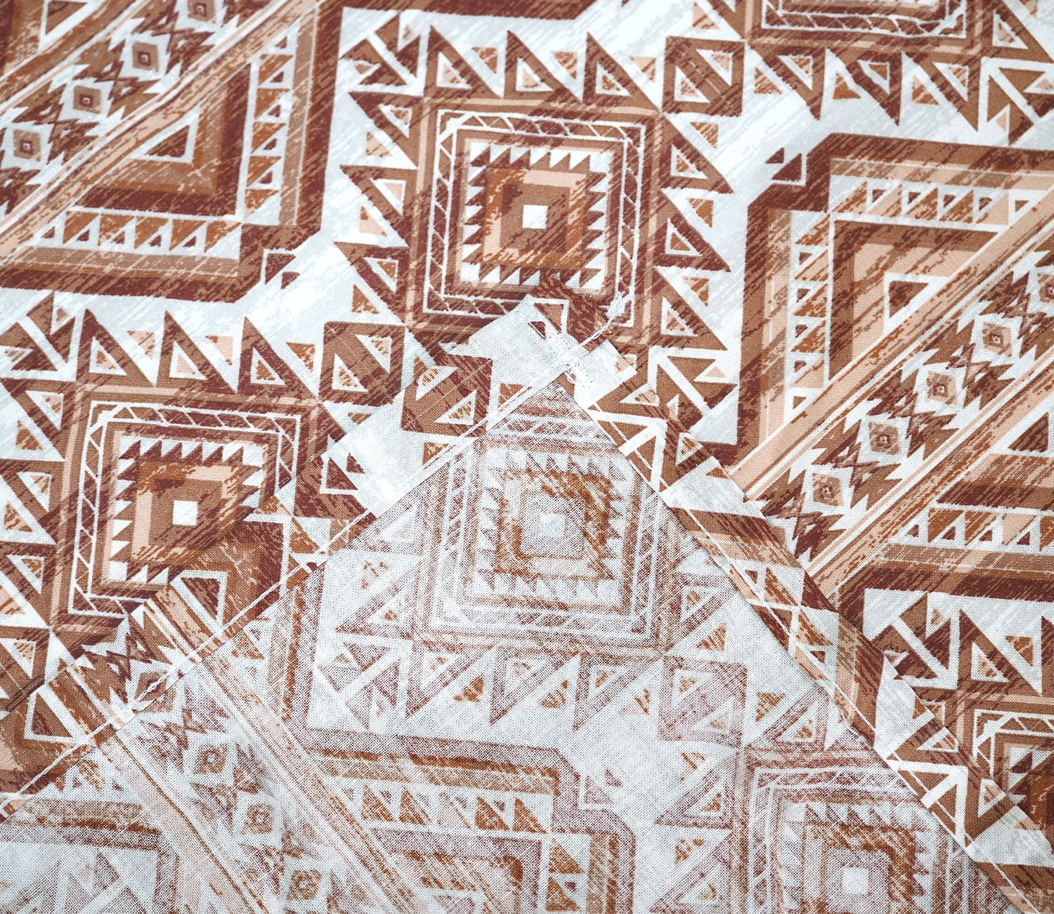Aztec Moments Queen Size Bedsheet (Brown)