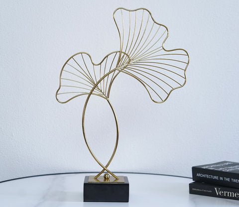 Sleek Petals Table Decor Ornament (L, Gold)