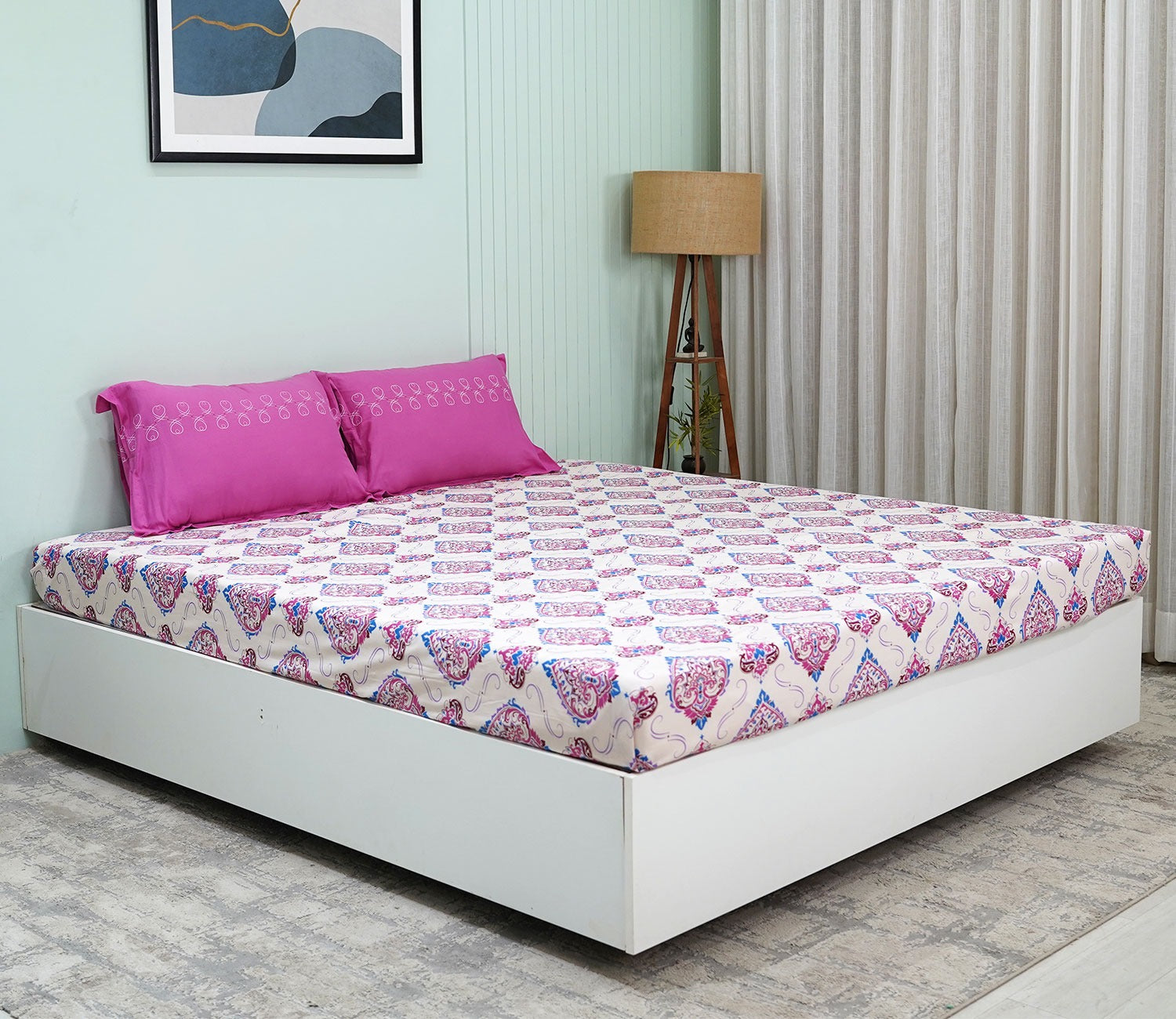 Adorn Moments Queen Size Bedsheet (Pink)
