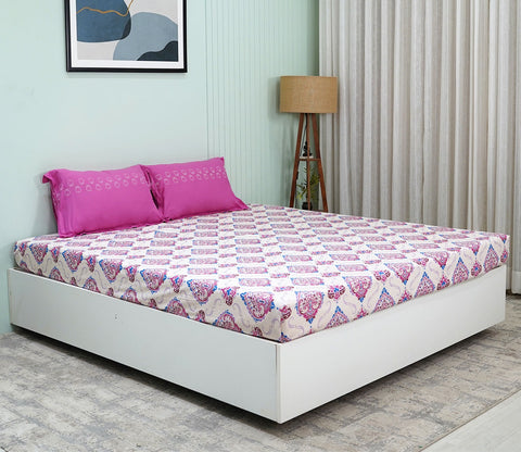 Adorn Moments Queen Size Bedsheet (Pink)