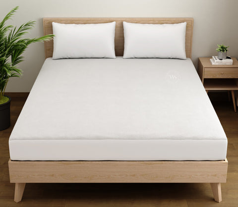 Featherix Cotton Feel Terry Ultra Soft Breathable Hypoallergenic Waterproof Mattress Protector King Size (White, 72 x 72)