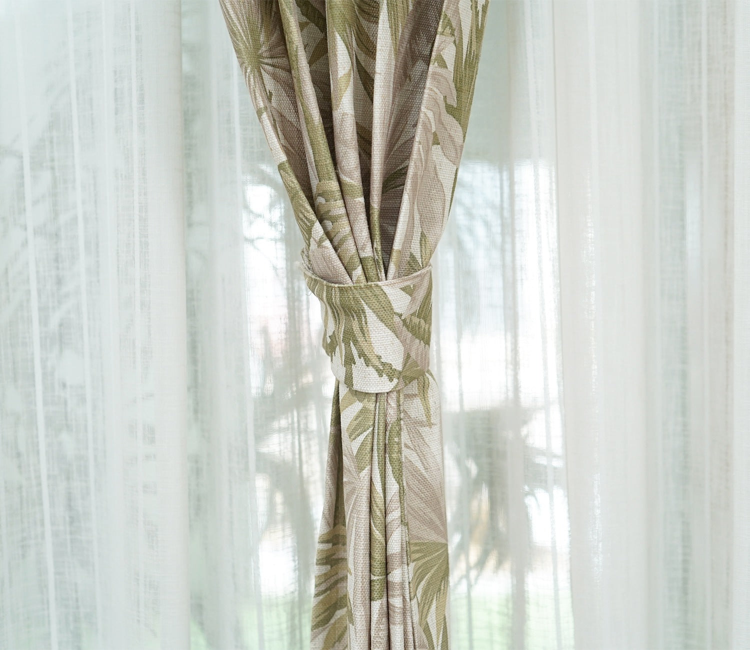 Palm Tree 1 Piece Light-Filtering Curtain (Green, 7 Feet)