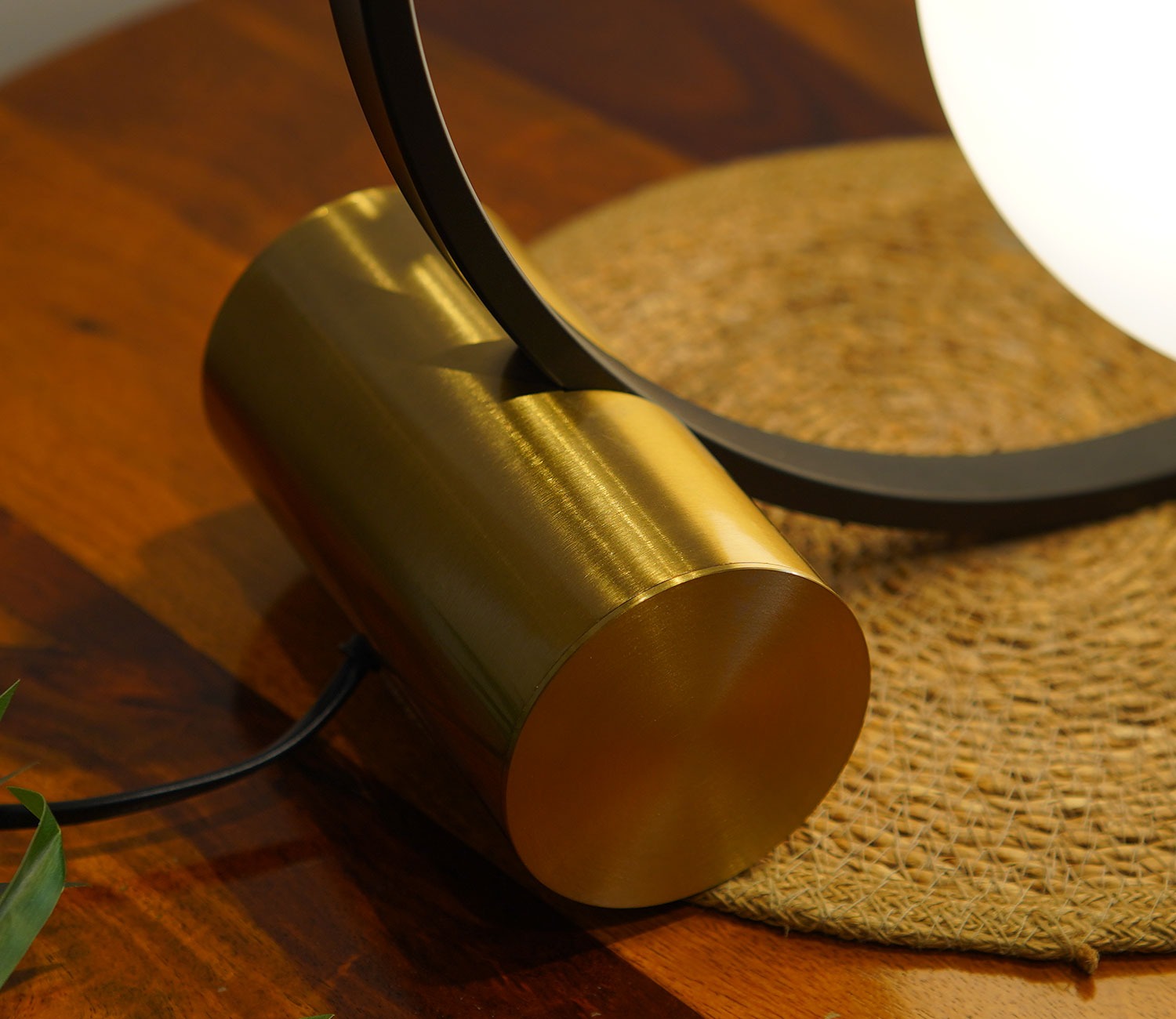 Bianca LED Table Lamp