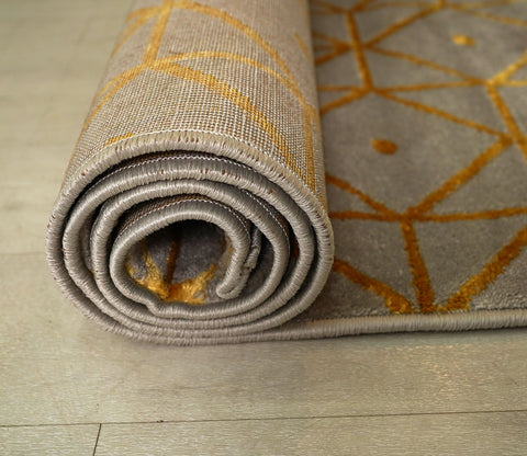 Rusty Terra Beige Geometrical Carpet (7.5 x 5 Feet)