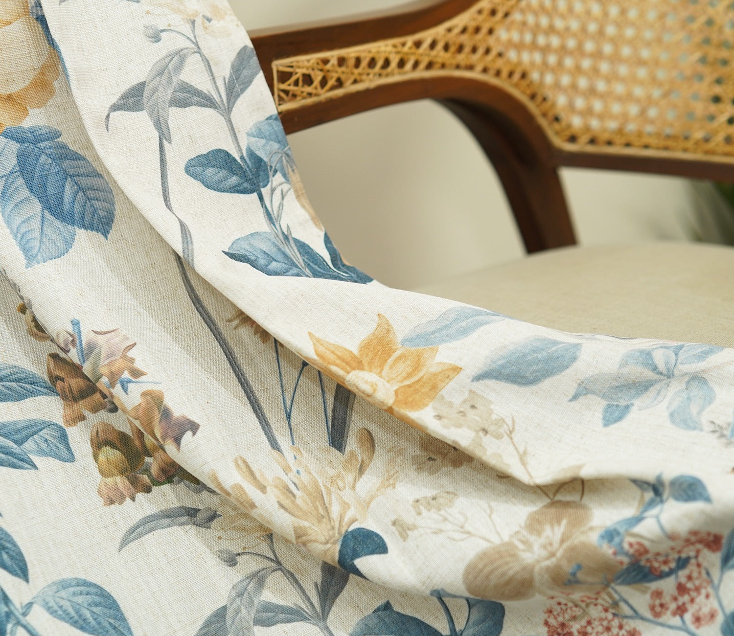 Leafy Floral Print 1 Piece Light-Filtering Curtain (Blue, 7 Feet)