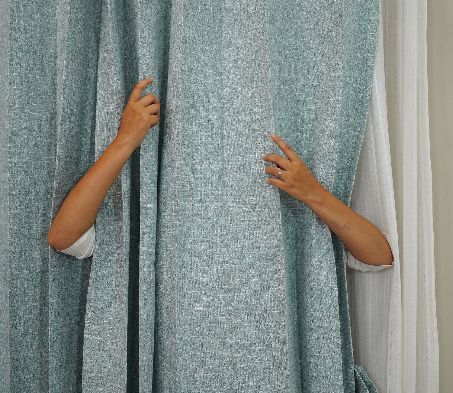 Solid Textured 1 Piece Light-Filtering Curtain (Blue, 7 Feet)