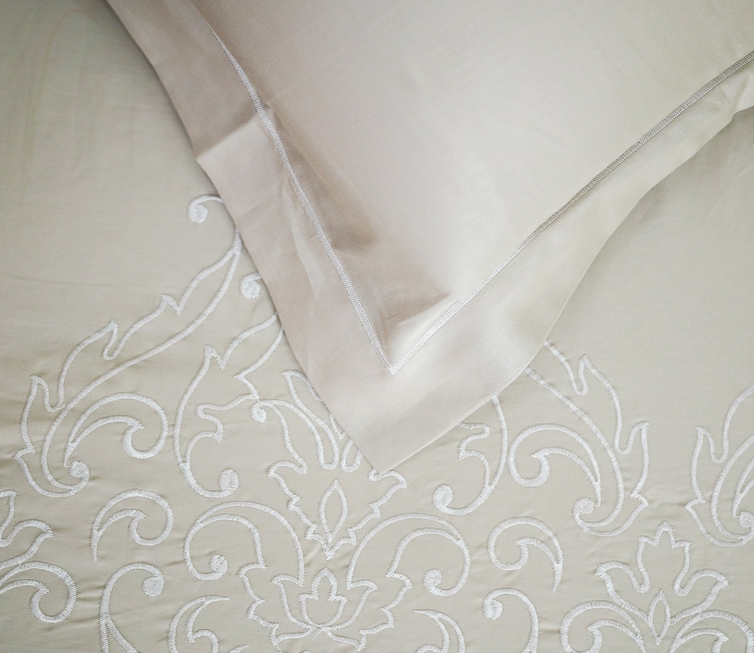 Foliate Embroidery 300 TC Flat Pure Cotton King Size Bedsheet With 2 Pillow Covers (Grey)