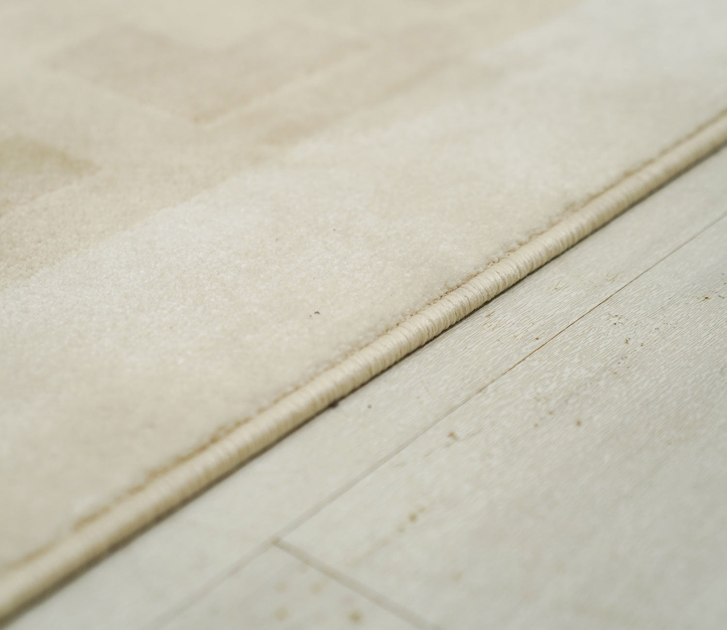Bricka White and Beige Checkered Carpet  (11 x 7.8 Feet)