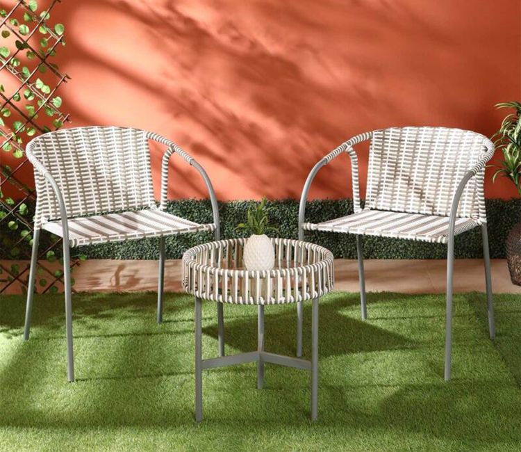 White And Grey Rope Outdoor Furniture