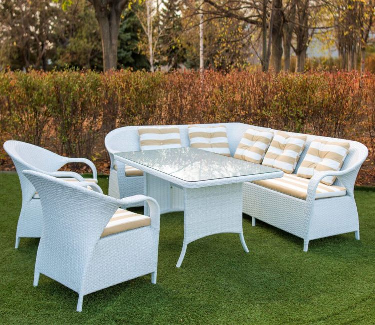 White Rattan And Wicker Outdoor Furniture Set With Table