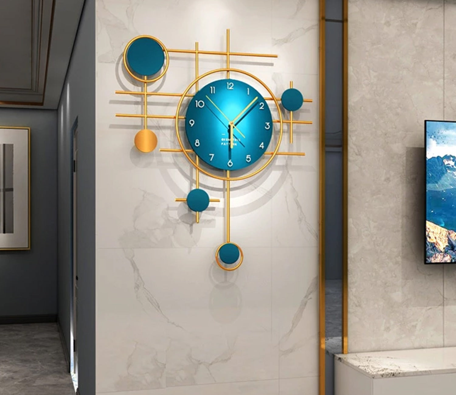 Creative Analog Wall Clock