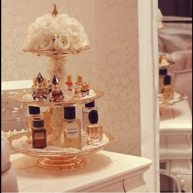 Trueliving Pink Romantic Retail Store Perfume display Unit L30*W30*H90 CM