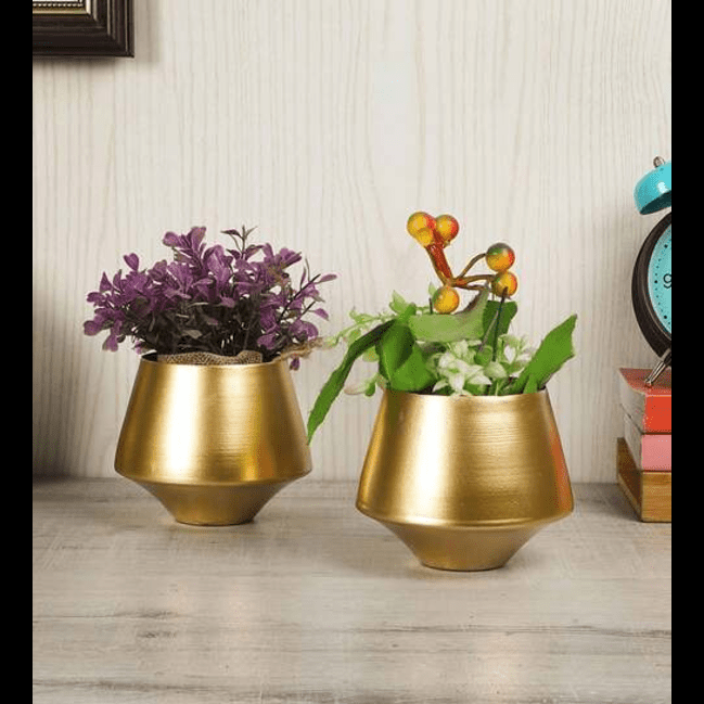 Trueliving Modern Golden Polymer Floor Plant Pot width:6.5'' Height:7.5''