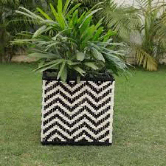 Trueliving Big Black Polymer Floor Plant Pot width:7.9'' Height:7.9''