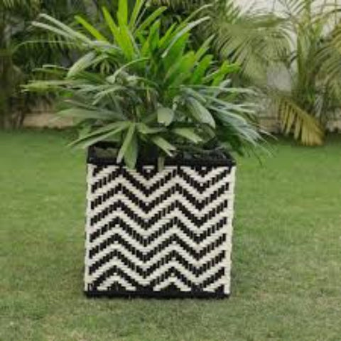 Trueliving Big Black Polymer Floor Plant Pot width:7.9'' Height:7.9''