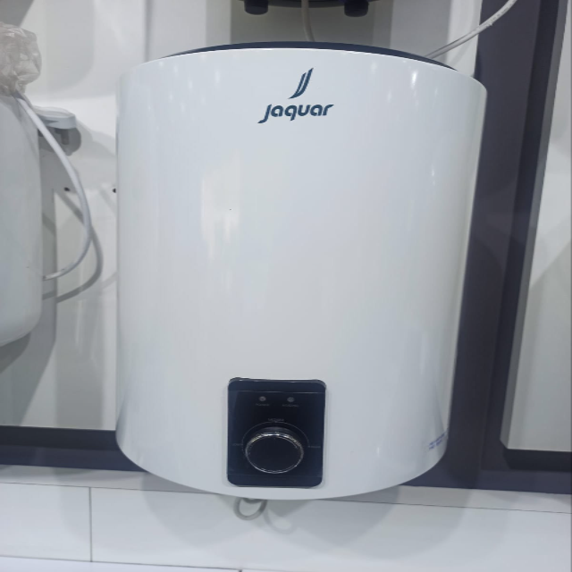 Trueliving_Jaquar Meta Manual Vertical_2Kw_6/10/15/25Ltr_White