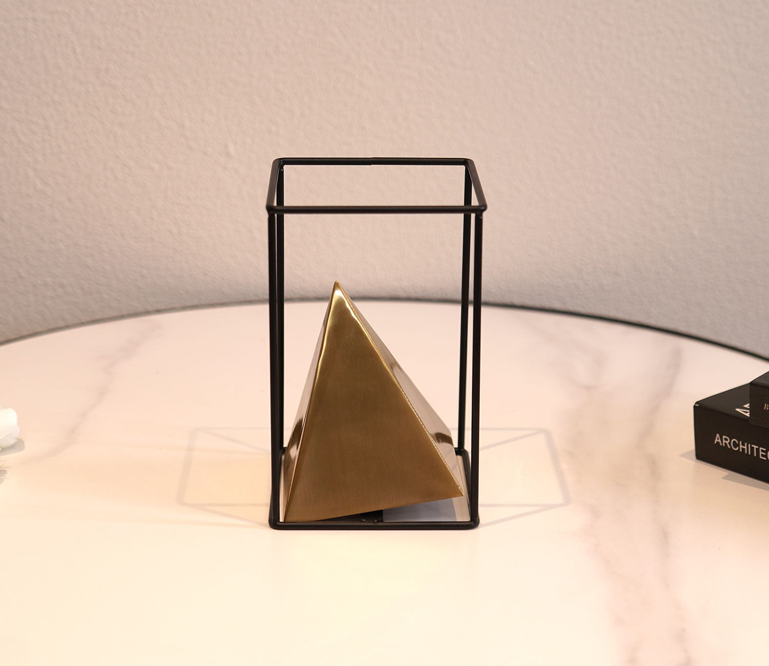 Golden Iron Pyramids Table Decor (Gold, S)